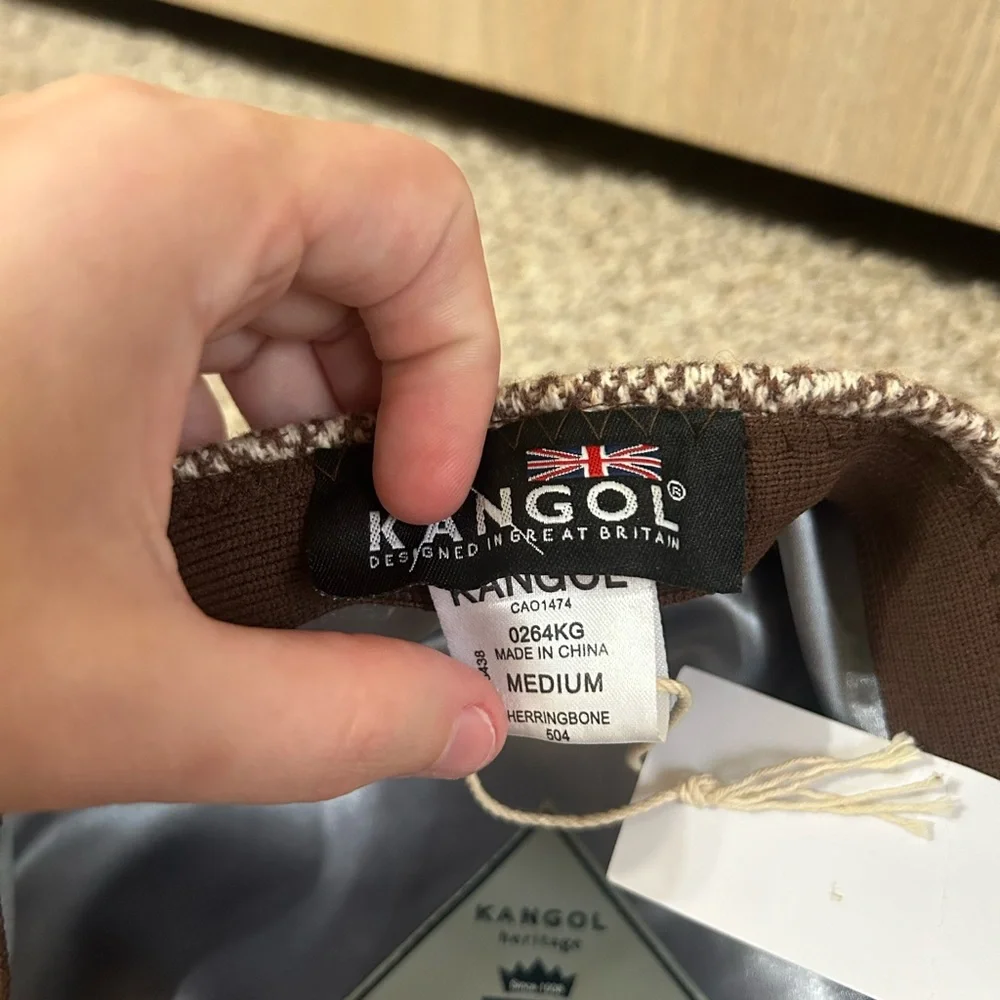 NWT Kangol Brown Cream Herringbone Flat Cap Wool Blend Men's Size Medium Outdoor